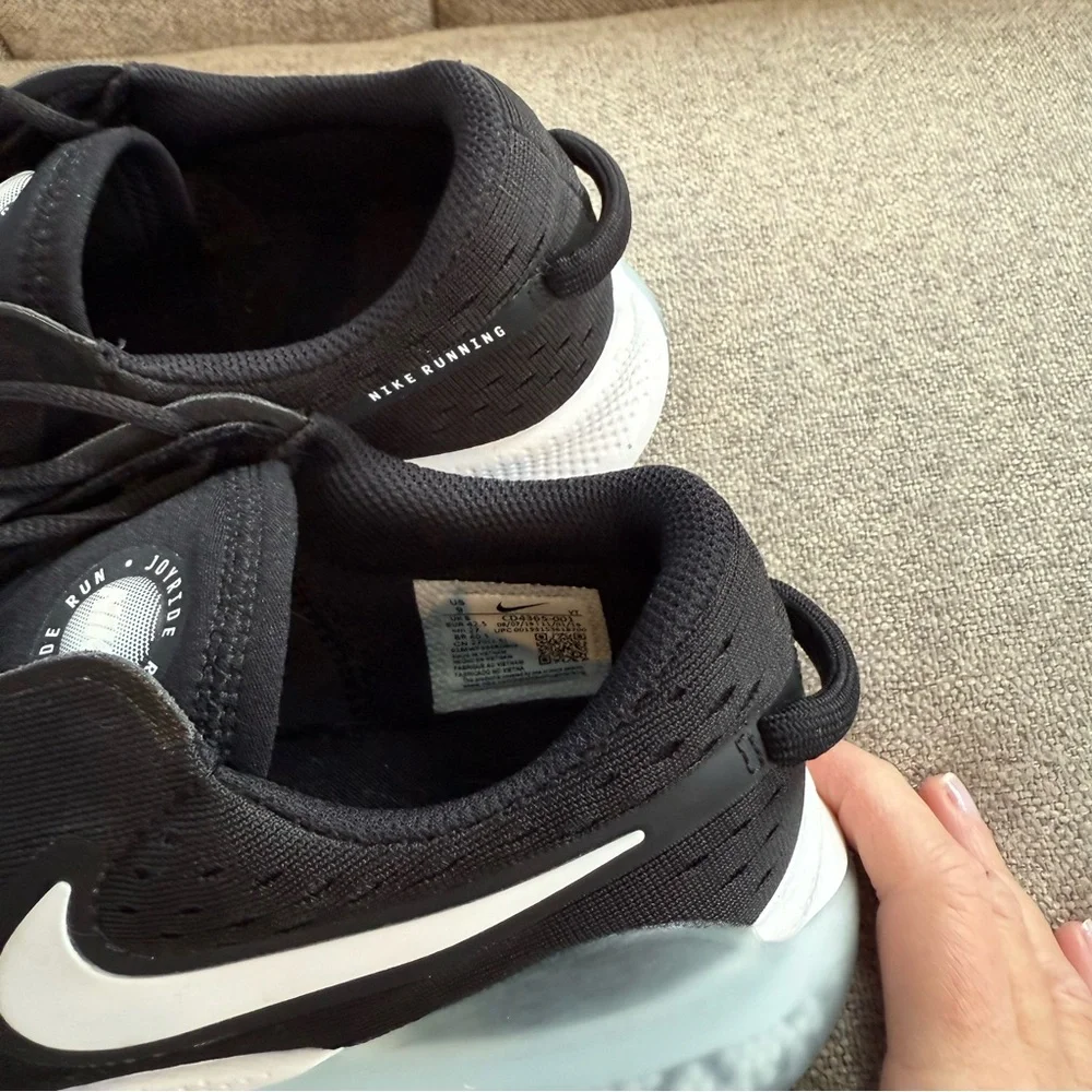Nike Joyride Run Black White Men’s 9 Running Walking Comfort Sneakers Cushioned - Picture 4 of 6